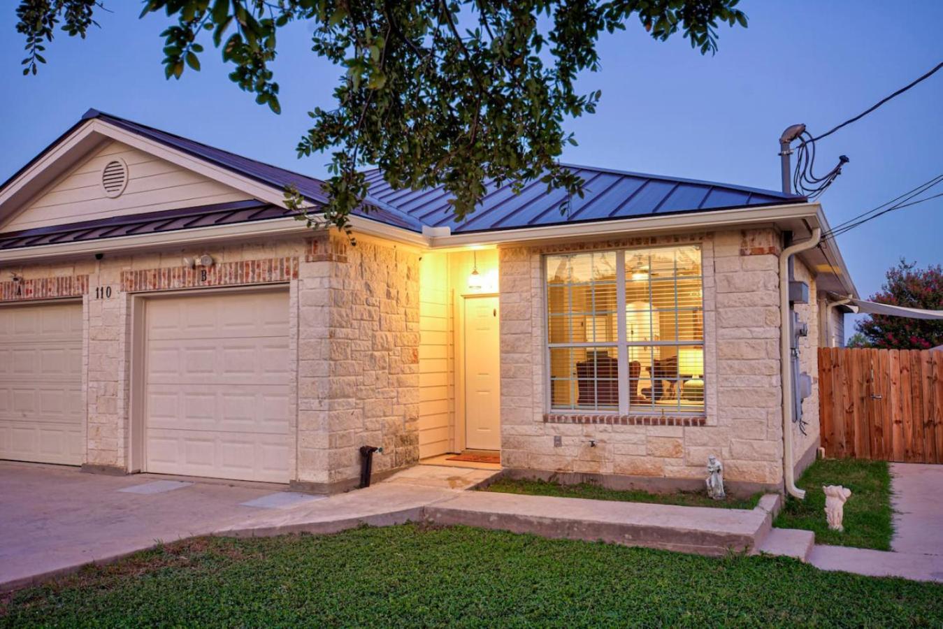 The Lodge At Little Ranches Central Sleeps 26 Wimberley Zewnętrze zdjęcie