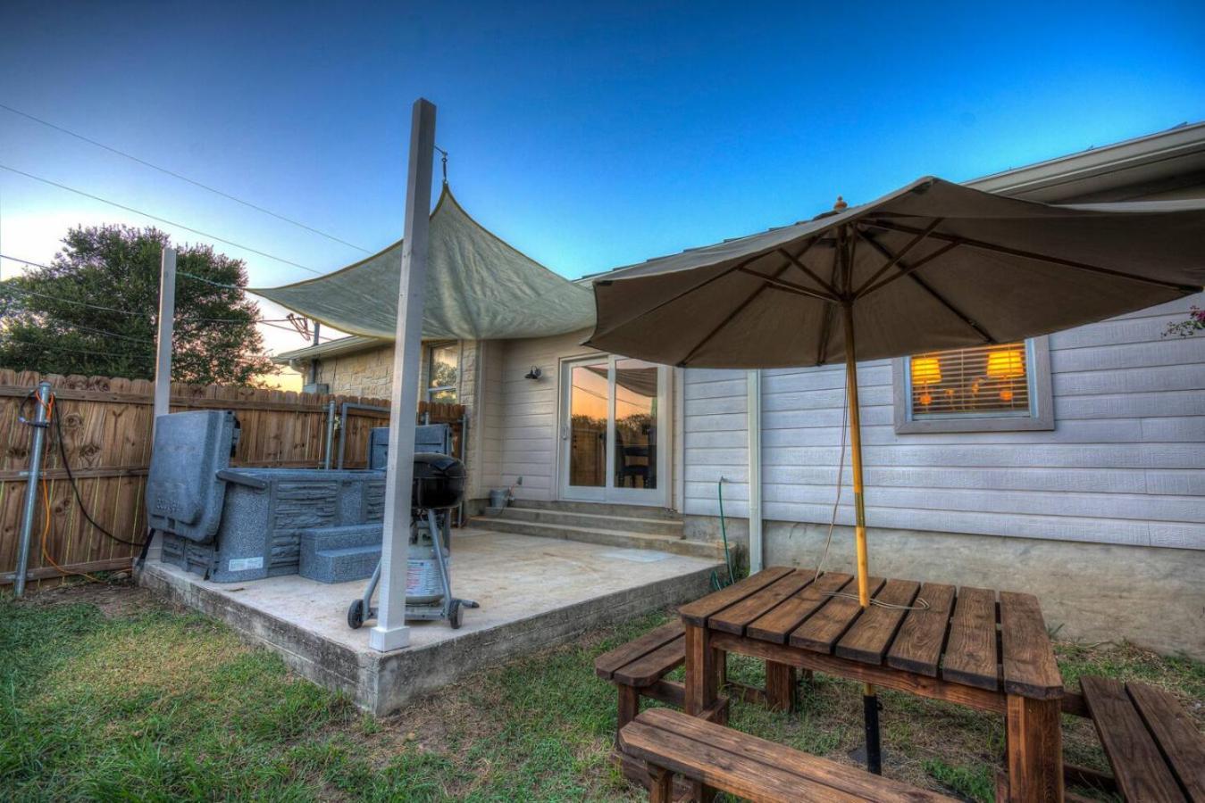 The Lodge At Little Ranches Central Sleeps 26 Wimberley Zewnętrze zdjęcie